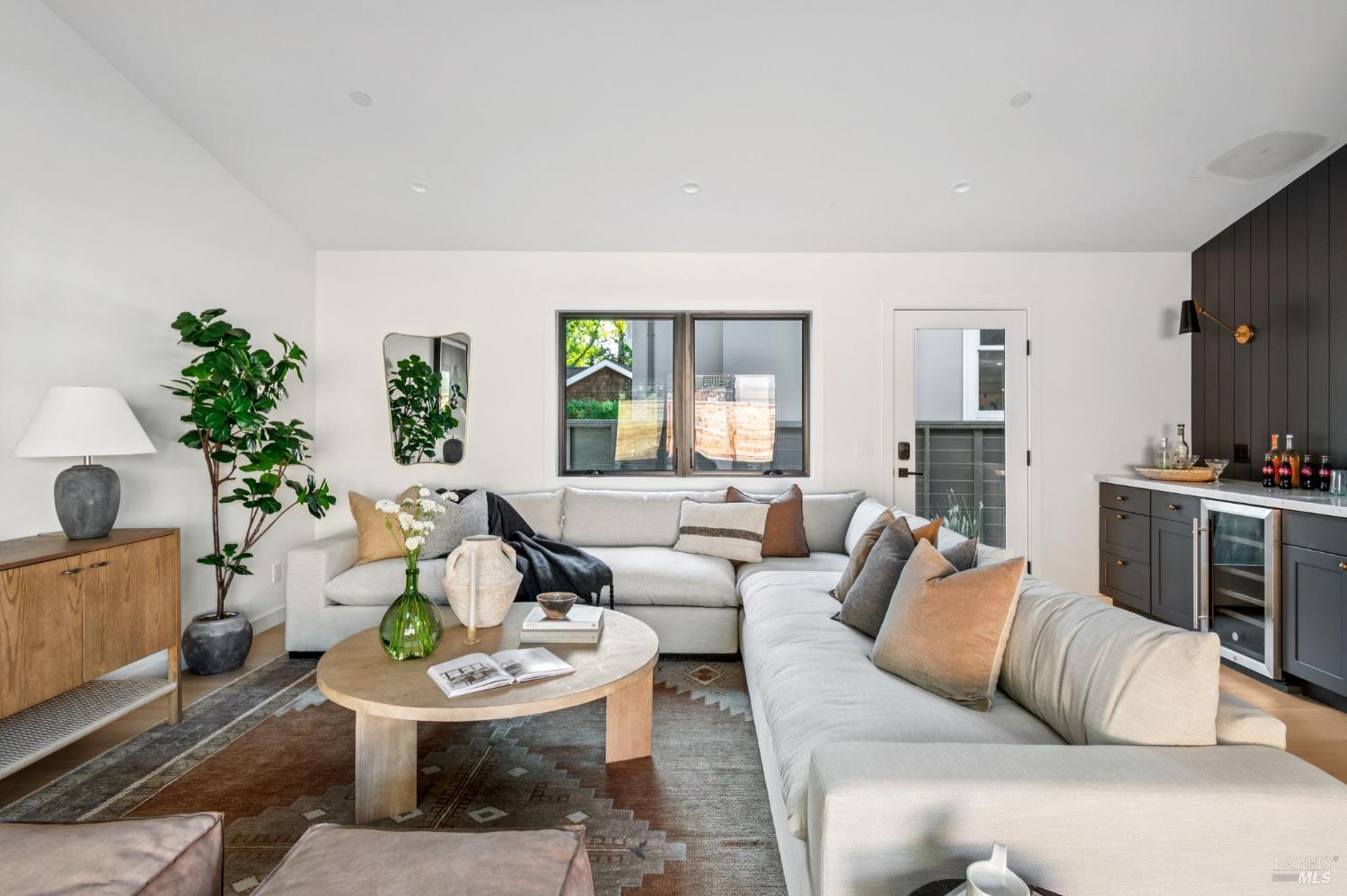 Detail Gallery Image 34 of 62 For 78 Nelson Ave, Mill Valley,  CA 94941 - 4 Beds | 3/1 Baths