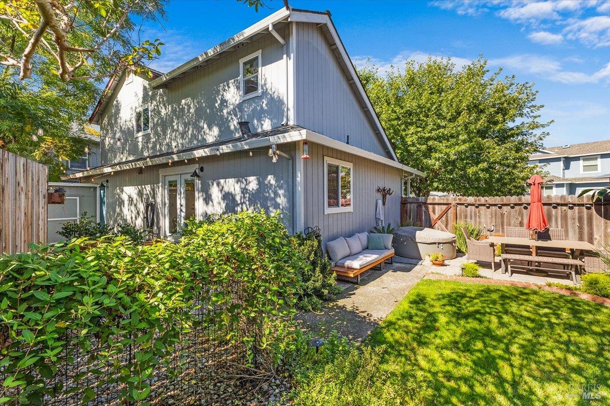 Detail Gallery Image 17 of 25 For 2522 Sam Dr, Santa Rosa,  CA 95403 - 2 Beds | 1/1 Baths