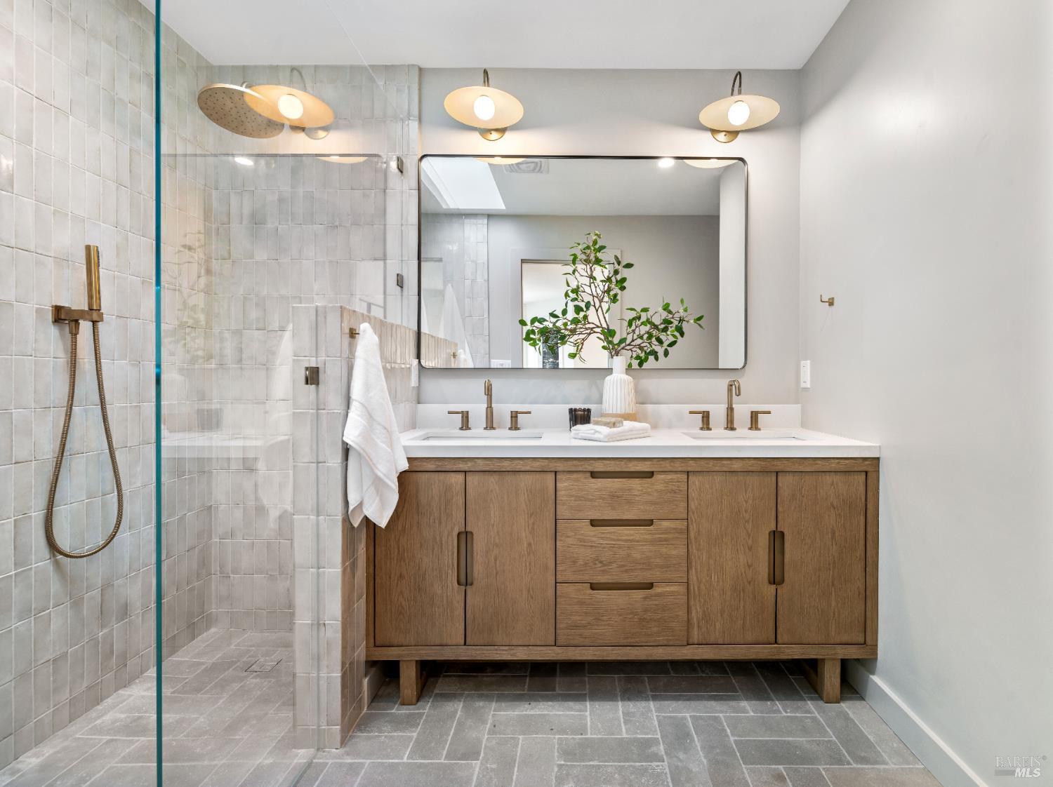 Detail Gallery Image 35 of 87 For 17285 Hillcrest Ave, Sonoma,  CA 95476 - 3 Beds | 3 Baths