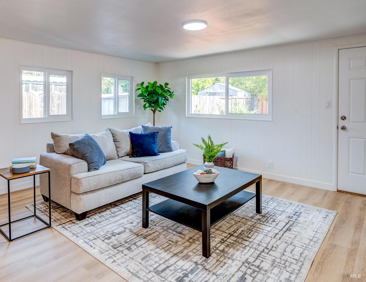 Detail Gallery Image 17 of 40 For 319 N West St, Vacaville,  CA 95688 - 3 Beds | 2 Baths