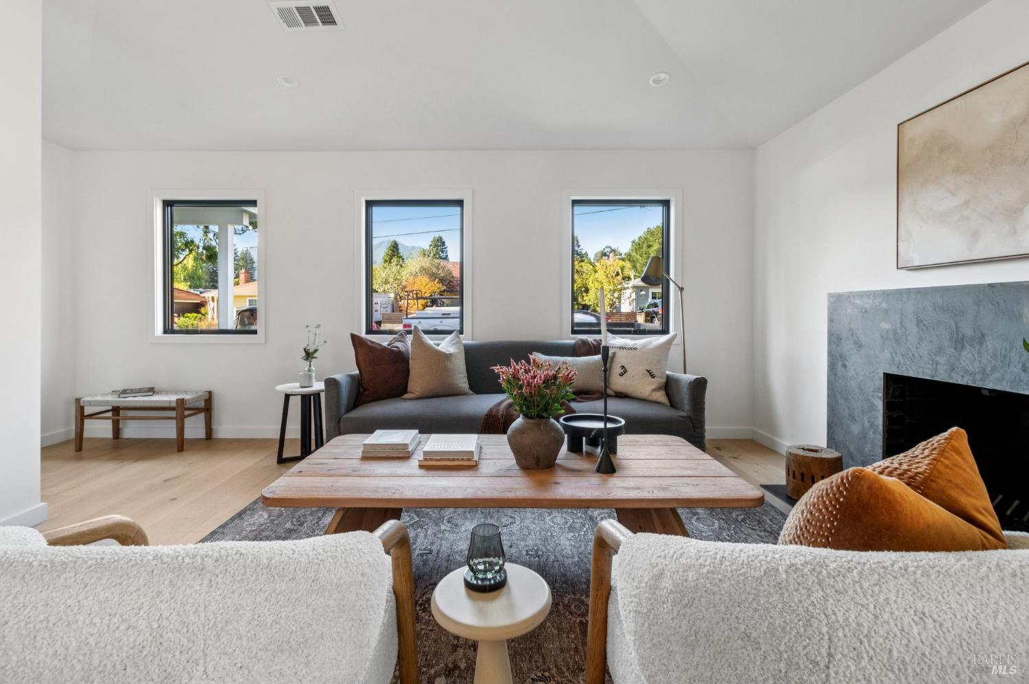 Detail Gallery Image 7 of 62 For 78 Nelson Ave, Mill Valley,  CA 94941 - 4 Beds | 3/1 Baths