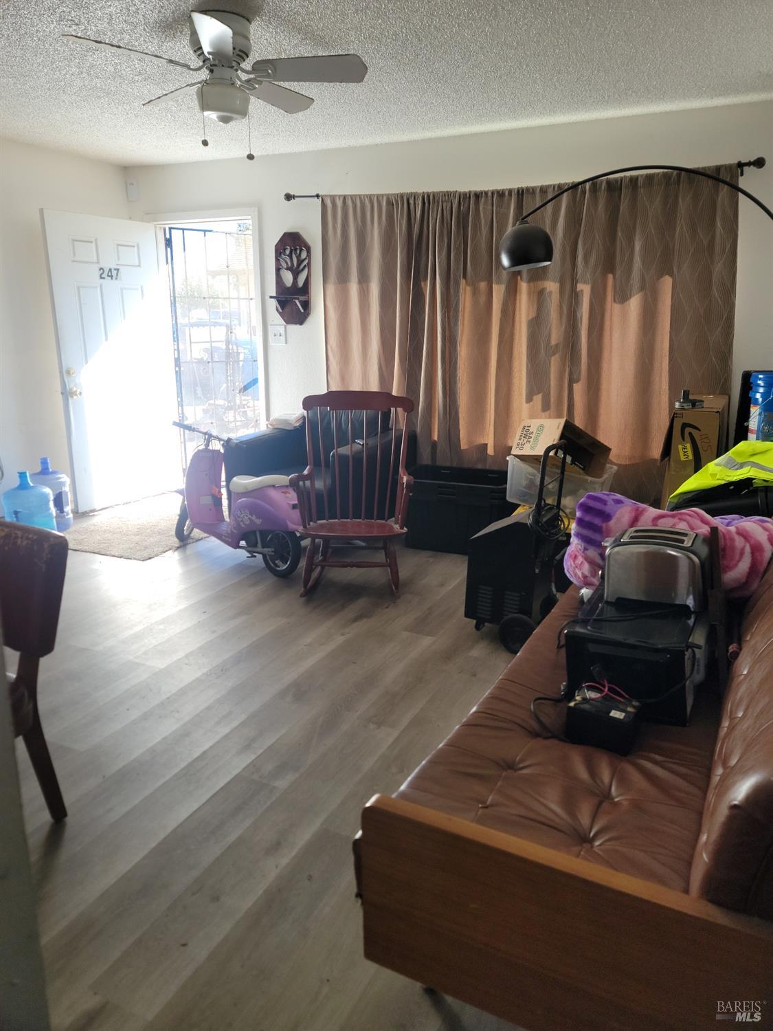 Detail Gallery Image 21 of 33 For 247 Robin Way, Santa Rosa,  CA 95407 - – Beds | – Baths