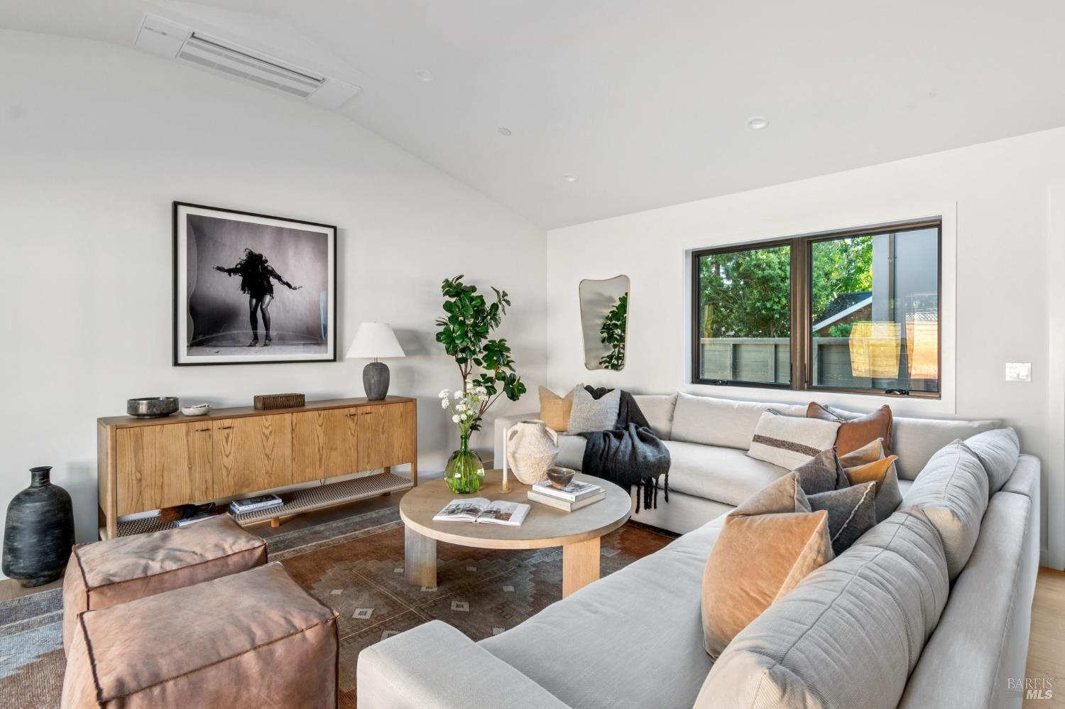 Detail Gallery Image 35 of 62 For 78 Nelson Ave, Mill Valley,  CA 94941 - 4 Beds | 3/1 Baths