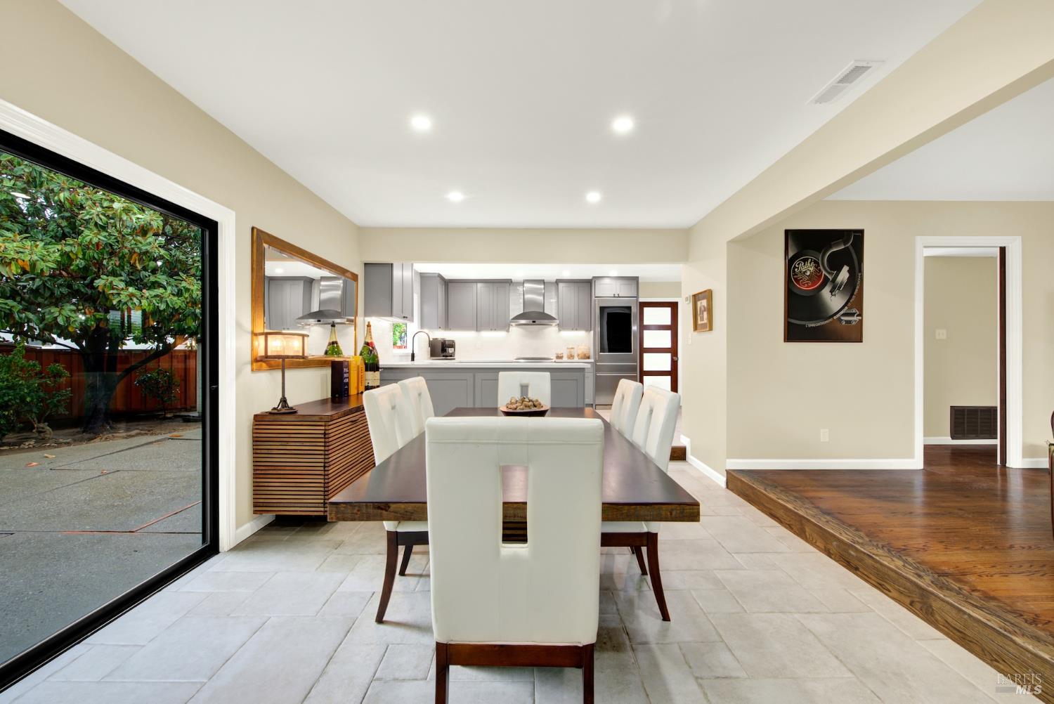 Detail Gallery Image 21 of 42 For 2407 Norton St, Napa,  CA 94558 - 3 Beds | 2 Baths