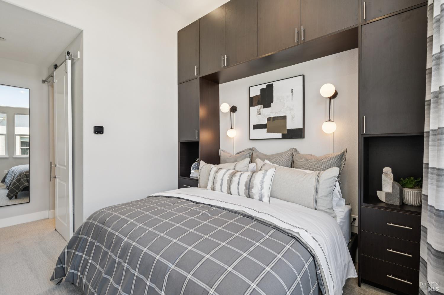 Detail Gallery Image 13 of 19 For 105 Brutus Cmn, Livermore,  CA 94551 - 2 Beds | 2/1 Baths