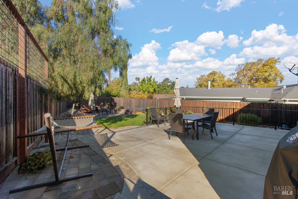 Detail Gallery Image 35 of 43 For 140 El Bonito Way, Benicia,  CA 94510 - 2 Beds | 1 Baths