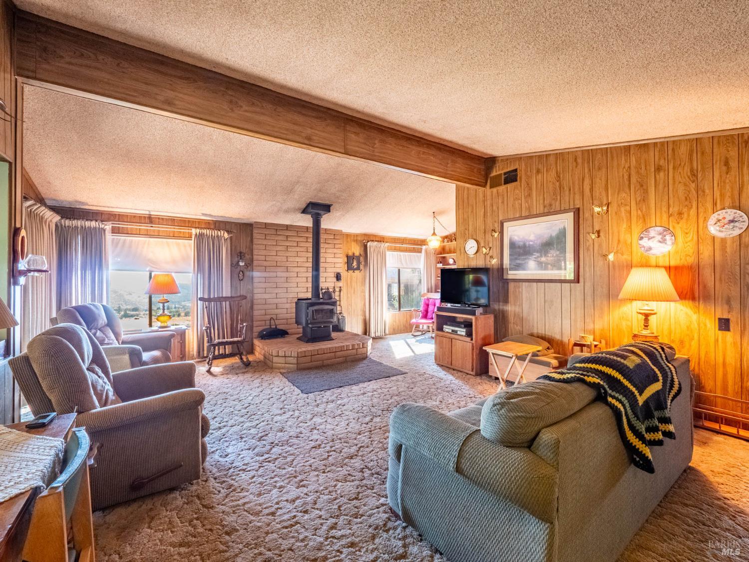 Detail Gallery Image 37 of 70 For 5430 Black Bart Trl, Redwood Valley,  CA 95470 - 3 Beds | 2 Baths