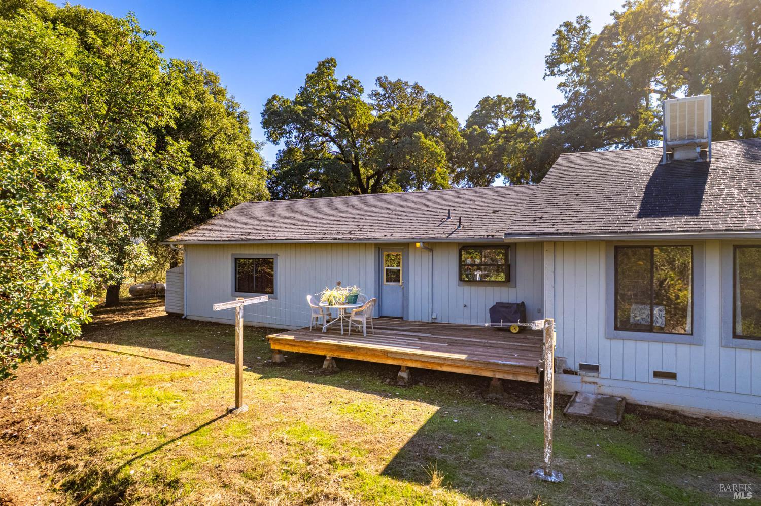 Detail Gallery Image 24 of 70 For 5430 Black Bart Trl, Redwood Valley,  CA 95470 - 3 Beds | 2 Baths