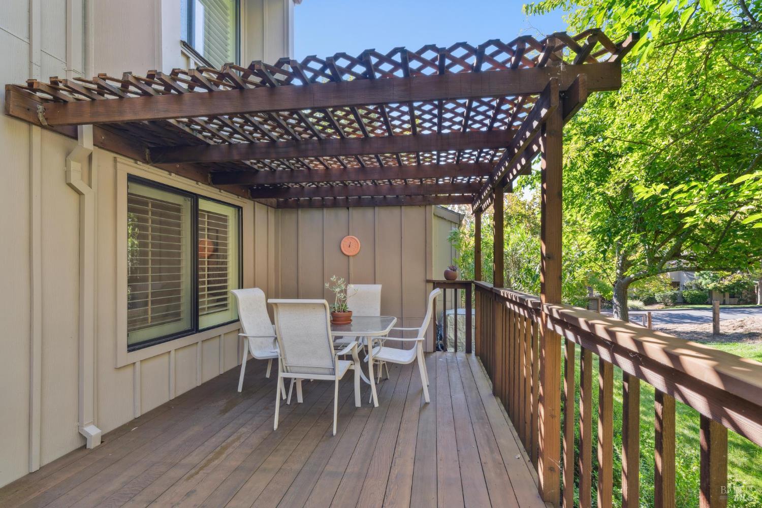 Detail Gallery Image 32 of 40 For 11 Chapparal Ct, Novato,  CA 94949 - 4 Beds | 2/1 Baths