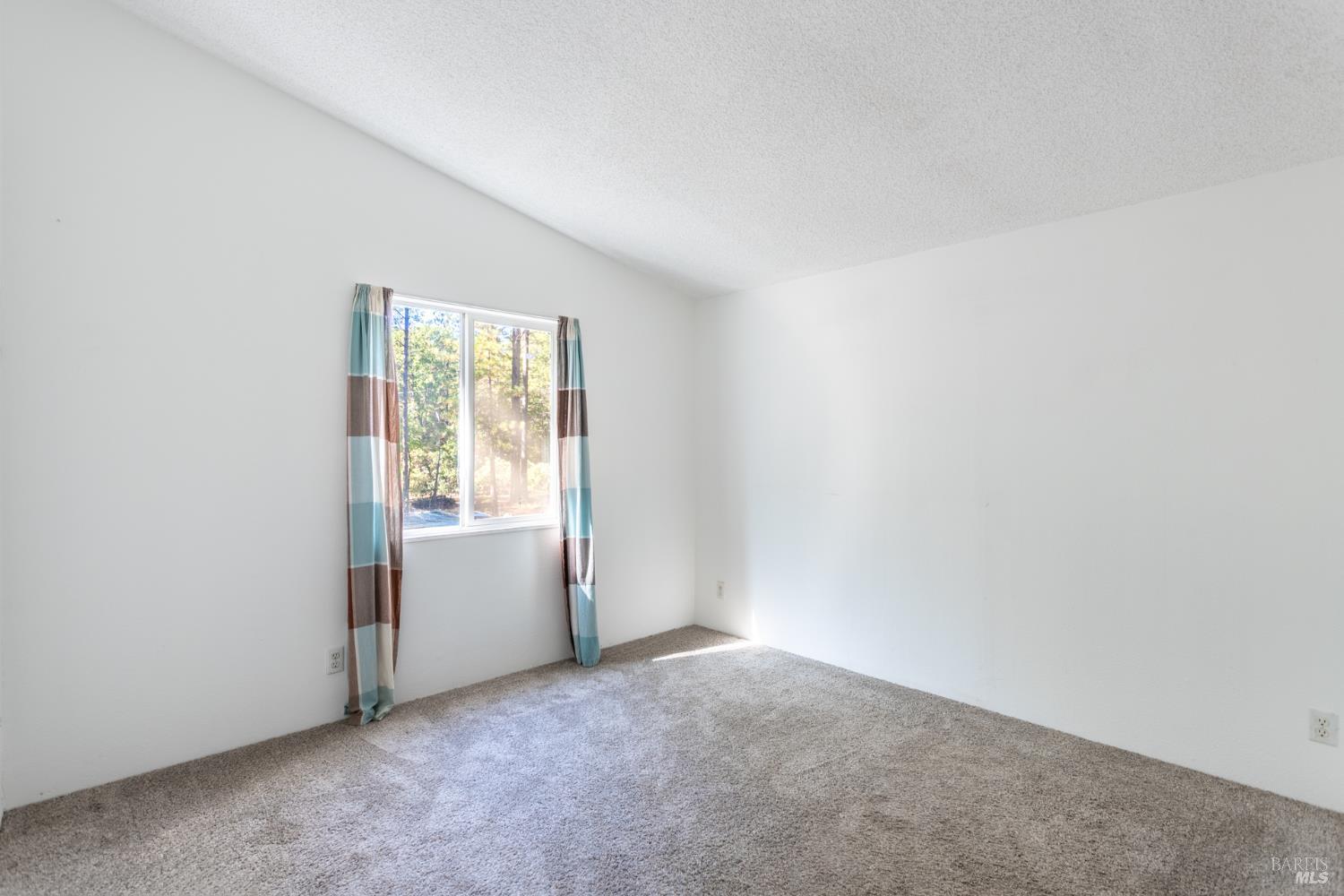 Detail Gallery Image 13 of 28 For 29282 Laurel Tree Ln, Shingletown,  CA 96088 - 3 Beds | 2 Baths