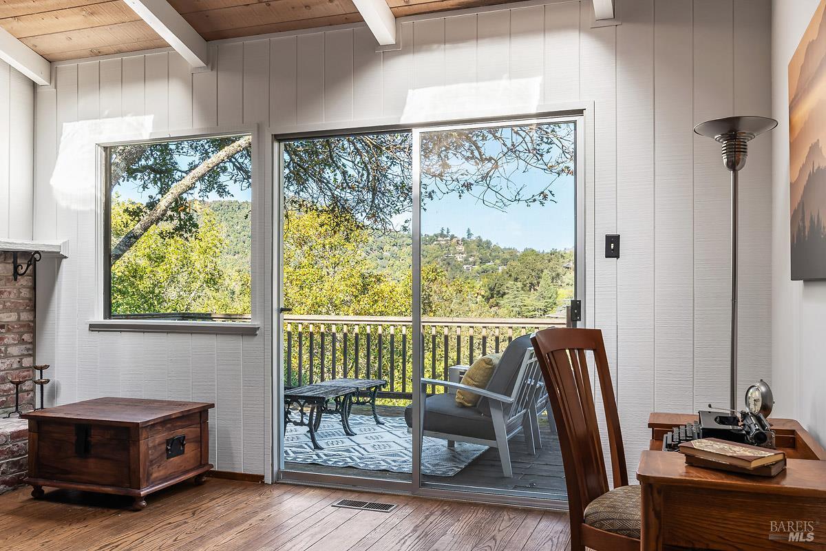 Detail Gallery Image 18 of 29 For 74 Spring Ln, Fairfax,  CA 94930 - 3 Beds | 2 Baths