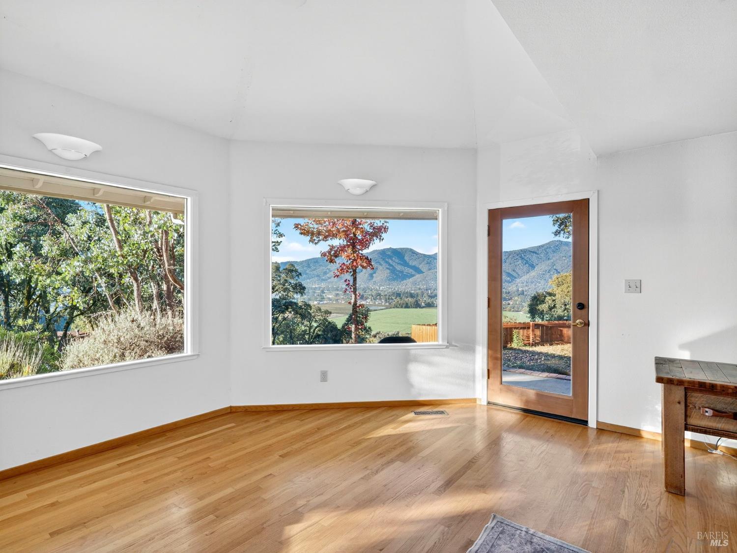 Detail Gallery Image 32 of 76 For 351 View Dr, Ukiah,  CA 95482 - 4 Beds | 3 Baths