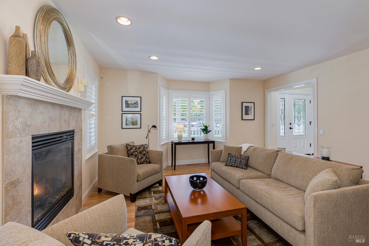 Detail Gallery Image 5 of 72 For 8776 Logan Pl, Cotati,  CA 94931 - 4 Beds | 3 Baths