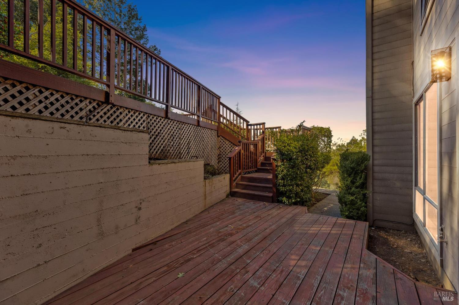 Detail Gallery Image 71 of 76 For 2060 Oak Ridge Dr, Santa Rosa,  CA 95404 - 3 Beds | 2 Baths