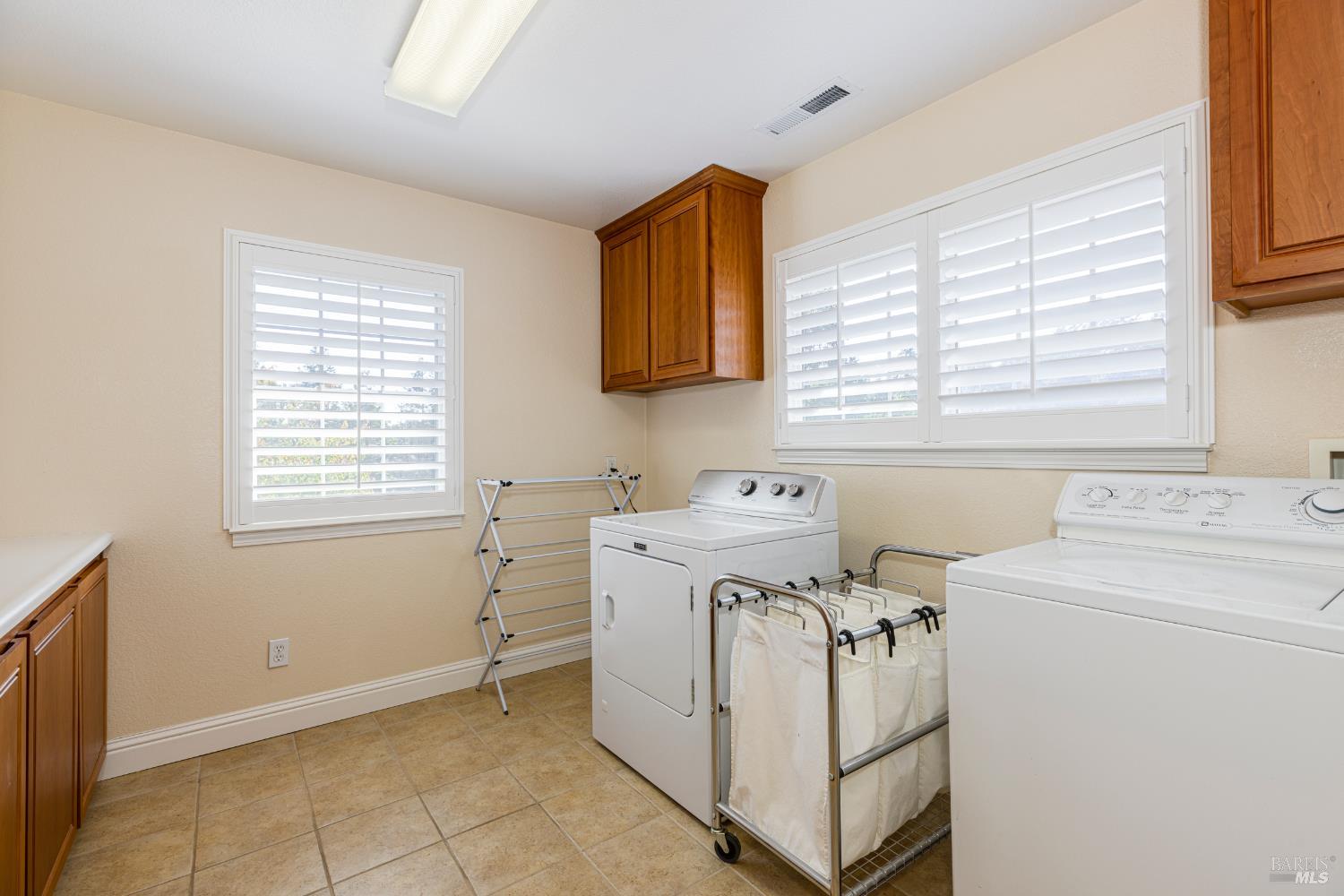 Detail Gallery Image 24 of 72 For 8776 Logan Pl, Cotati,  CA 94931 - 4 Beds | 3 Baths