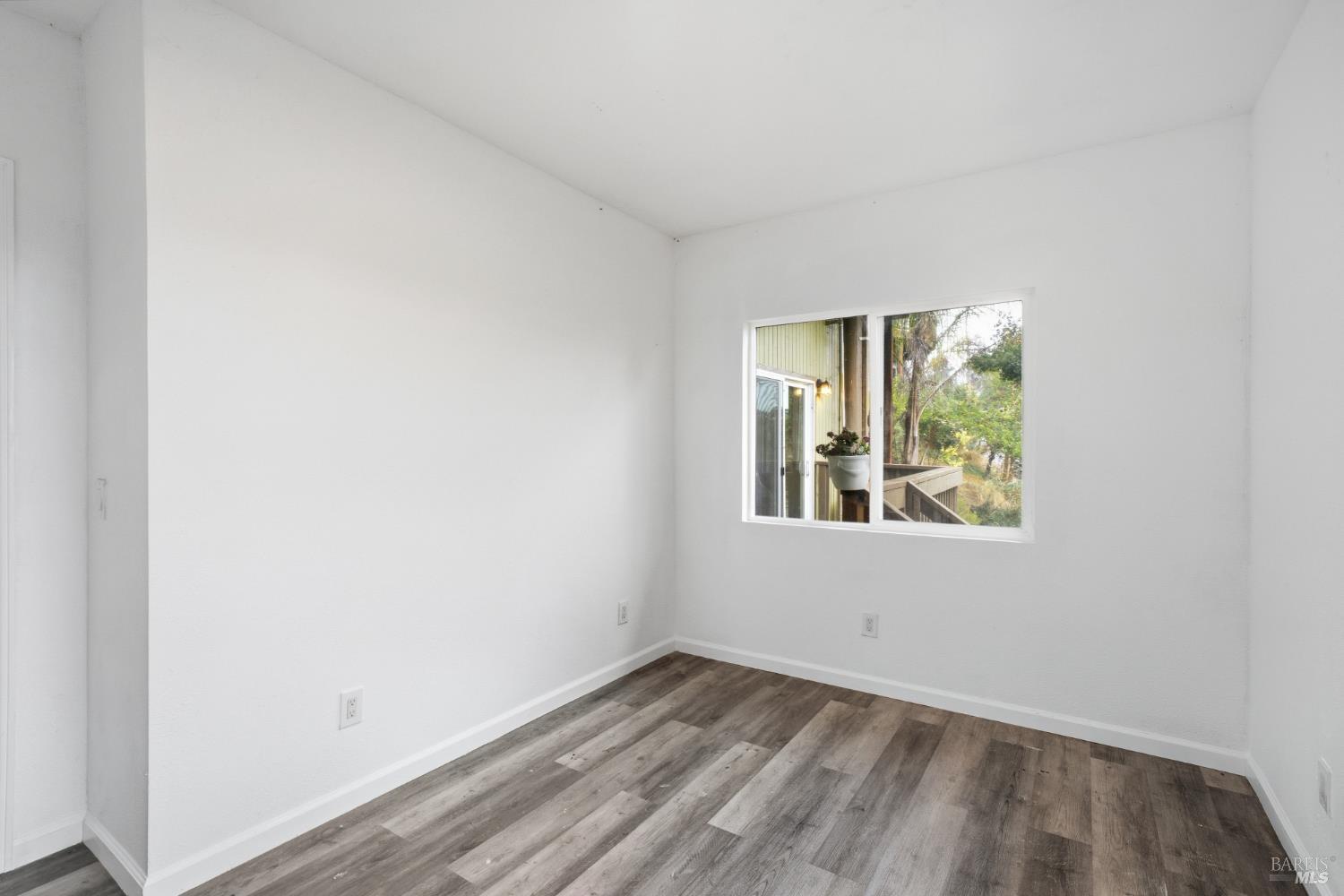 Detail Gallery Image 27 of 35 For 15 Dutton Ct, Sausalito,  CA 94965 - – Beds | – Baths