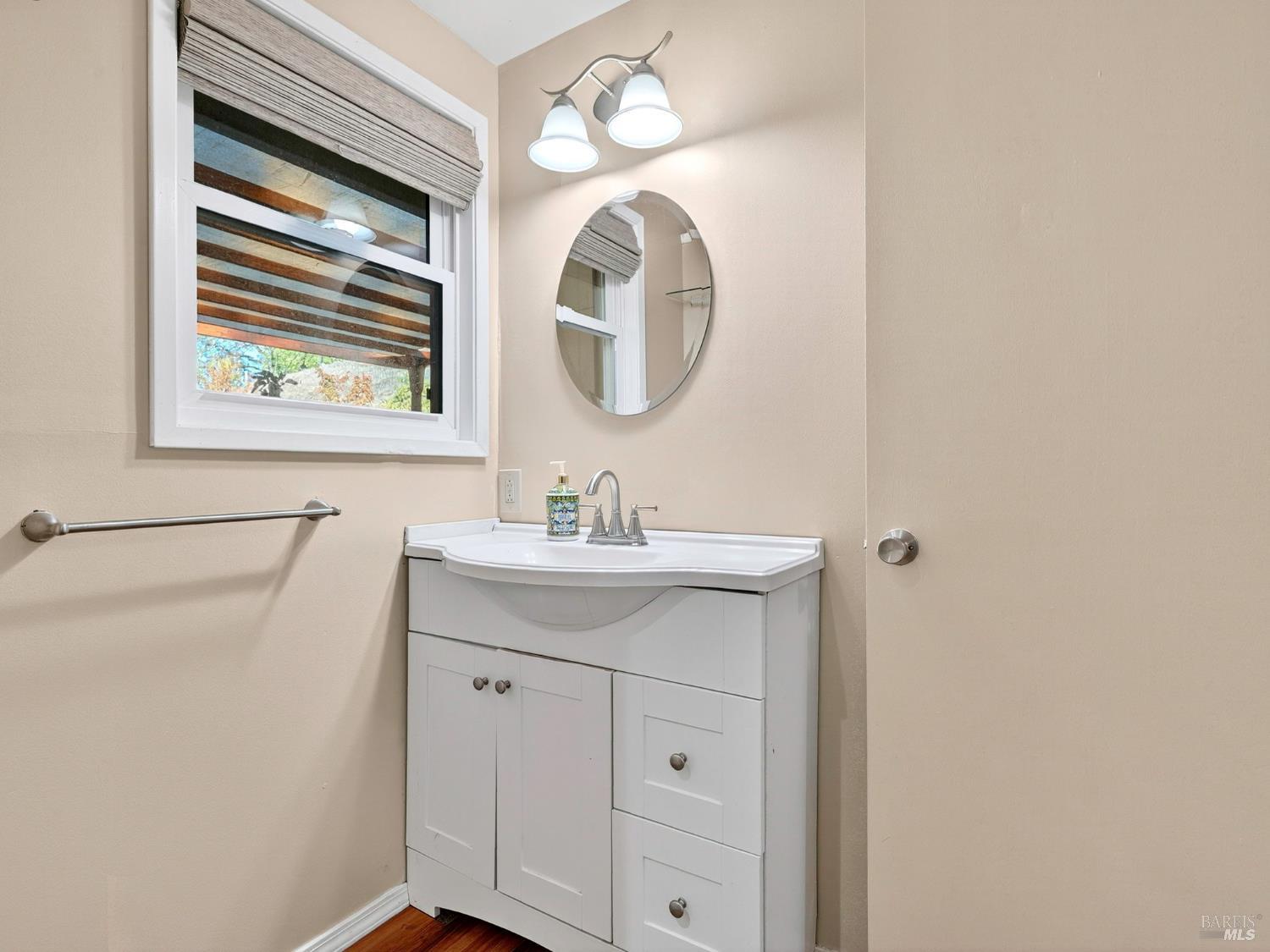 Detail Gallery Image 48 of 76 For 351 View Dr, Ukiah,  CA 95482 - 4 Beds | 3 Baths