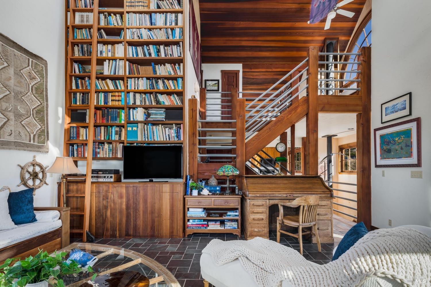 Detail Gallery Image 11 of 41 For 2490 Hwy 1 Unkn, Bodega Bay,  CA 94923 - 3 Beds | 2 Baths