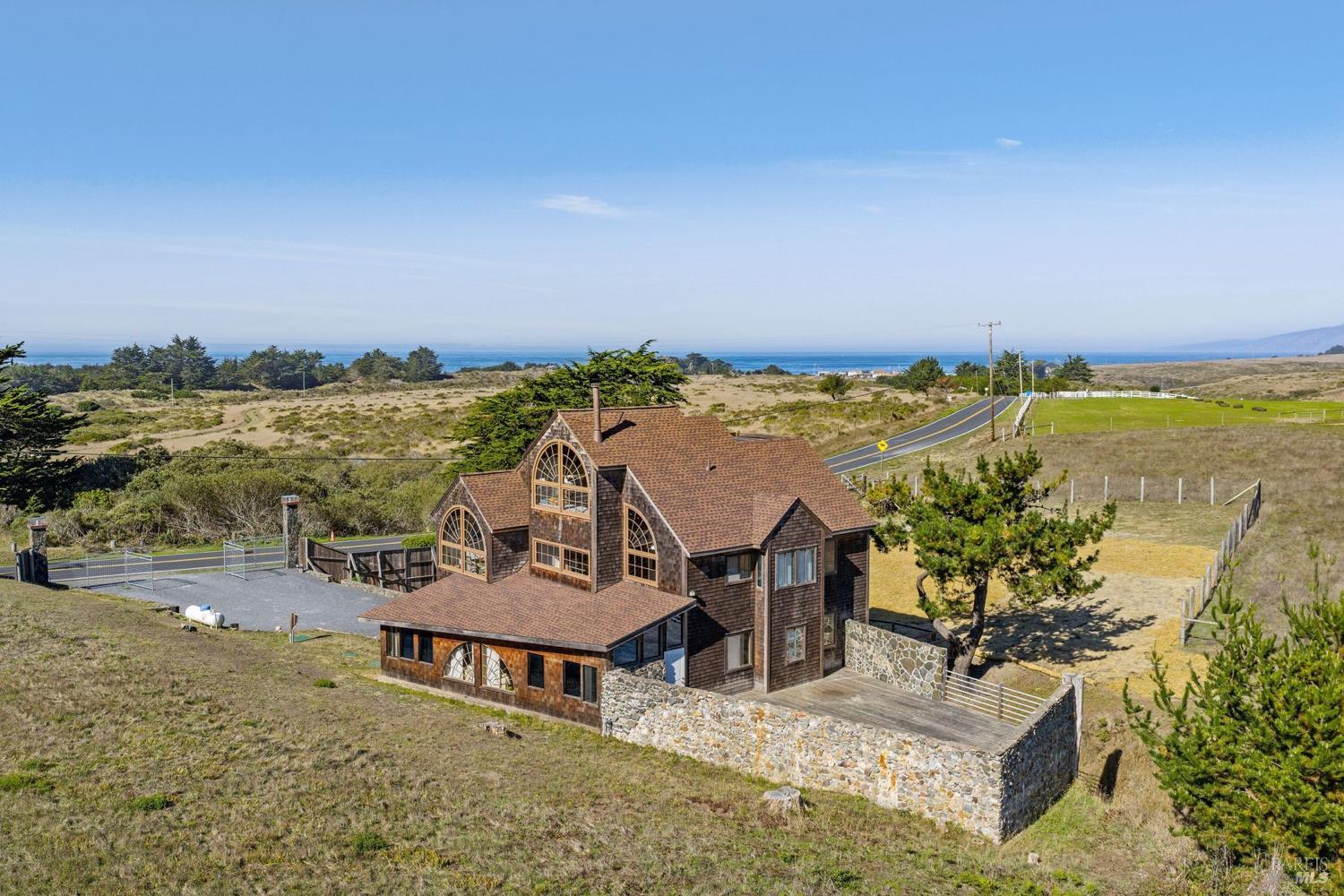 Detail Gallery Image 3 of 41 For 2490 Hwy 1 Unkn, Bodega Bay,  CA 94923 - 3 Beds | 2 Baths
