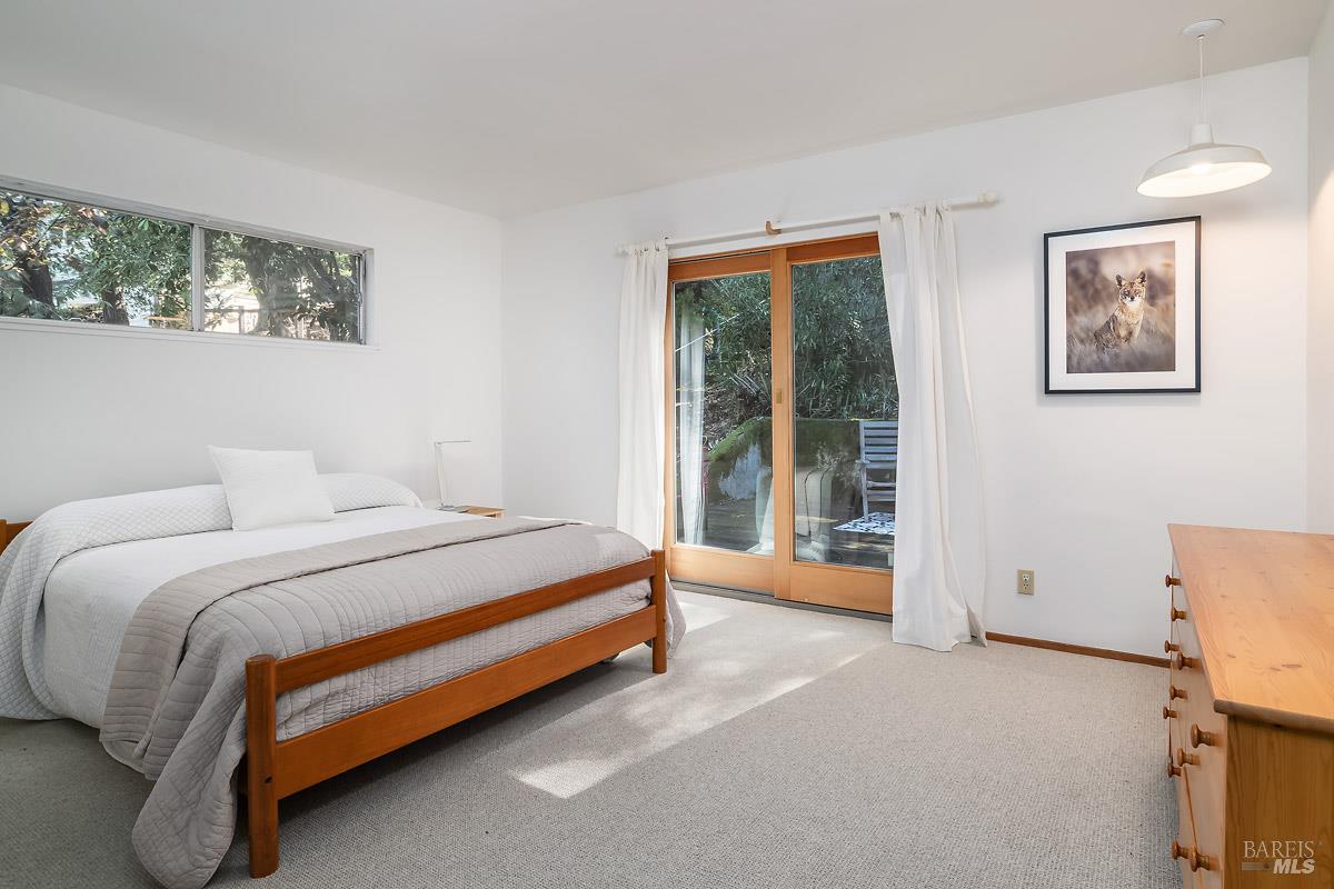 Detail Gallery Image 16 of 29 For 74 Spring Ln, Fairfax,  CA 94930 - 3 Beds | 2 Baths