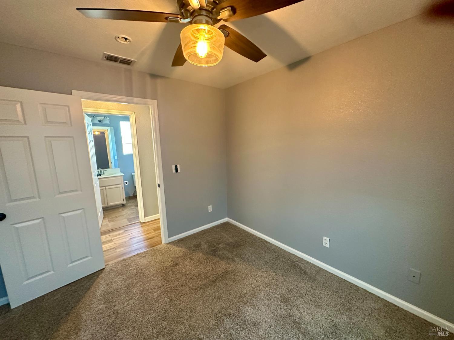 Detail Gallery Image 20 of 38 For 590 Anderson Way, Rio Vista,  CA 94571 - 4 Beds | 2/1 Baths