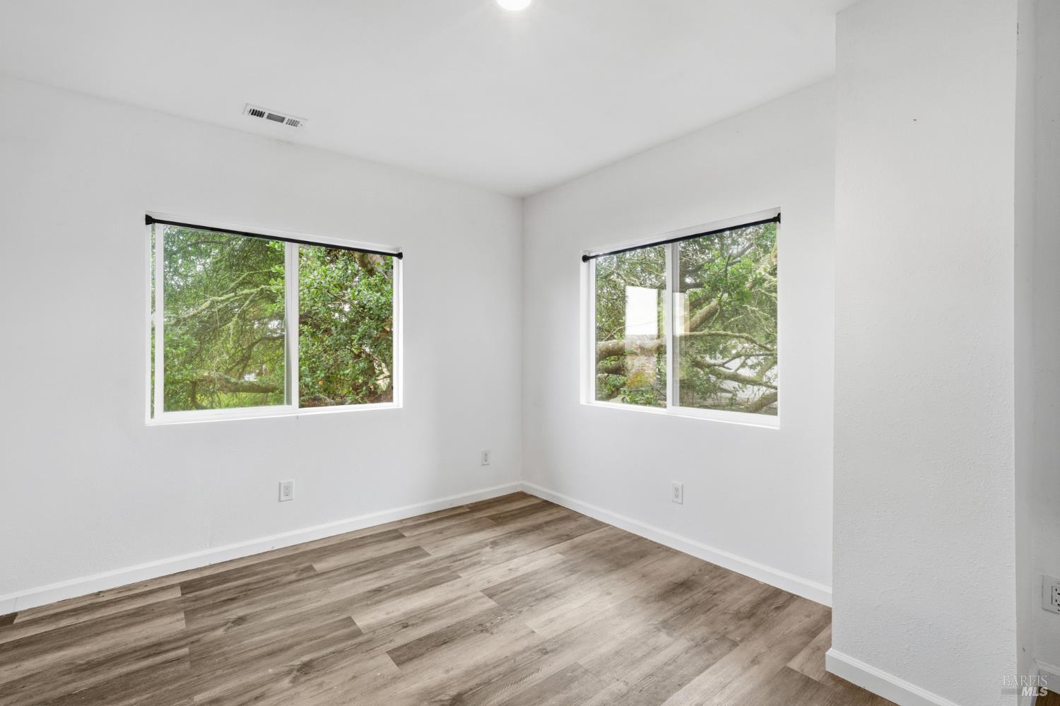 Detail Gallery Image 24 of 35 For 15 Dutton Ct, Sausalito,  CA 94965 - – Beds | – Baths