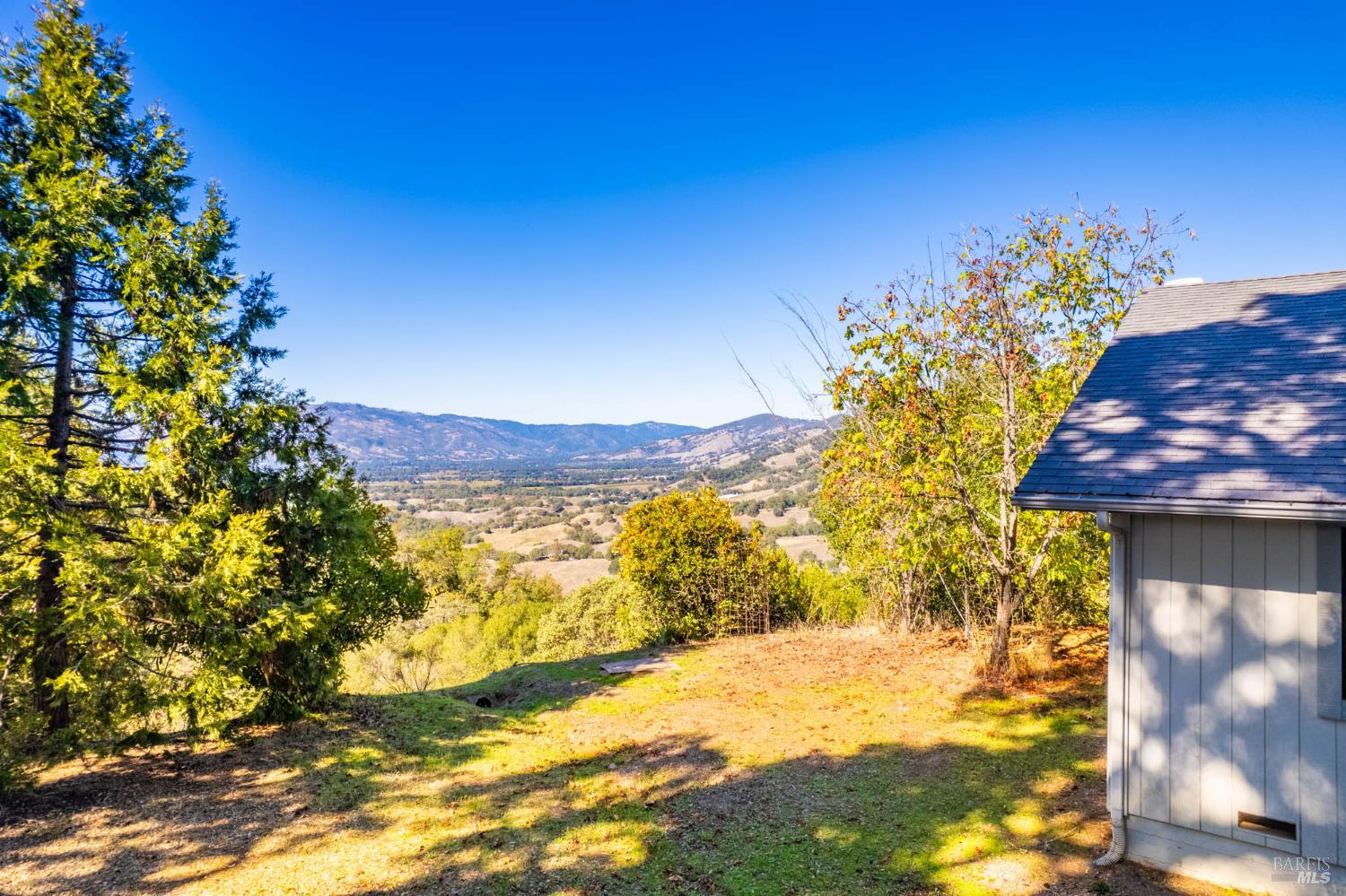 Detail Gallery Image 22 of 70 For 5430 Black Bart Trl, Redwood Valley,  CA 95470 - 3 Beds | 2 Baths