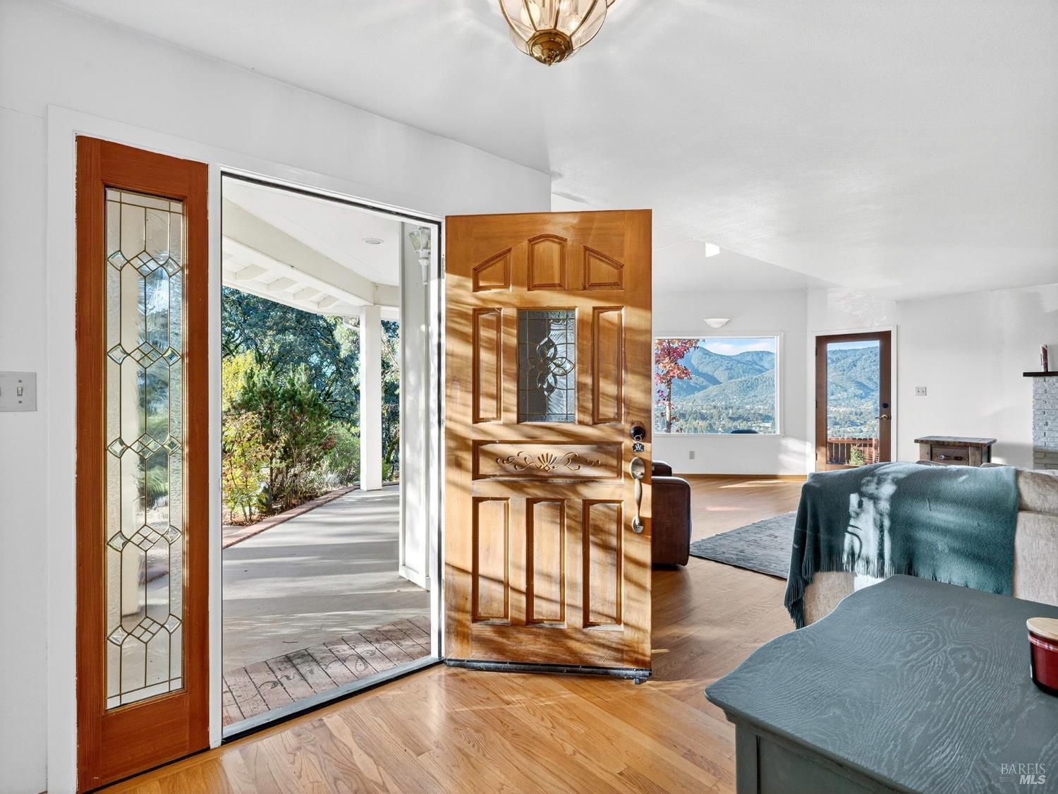 Detail Gallery Image 35 of 76 For 351 View Dr, Ukiah,  CA 95482 - 4 Beds | 3 Baths