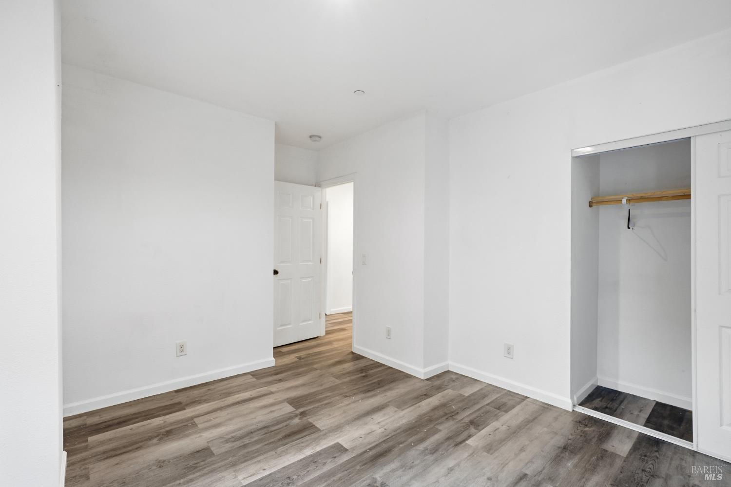 Detail Gallery Image 21 of 35 For 15 Dutton Ct, Sausalito,  CA 94965 - – Beds | – Baths