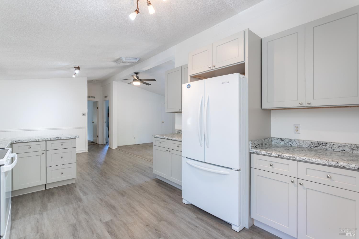 Detail Gallery Image 3 of 28 For 29282 Laurel Tree Ln, Shingletown,  CA 96088 - 3 Beds | 2 Baths