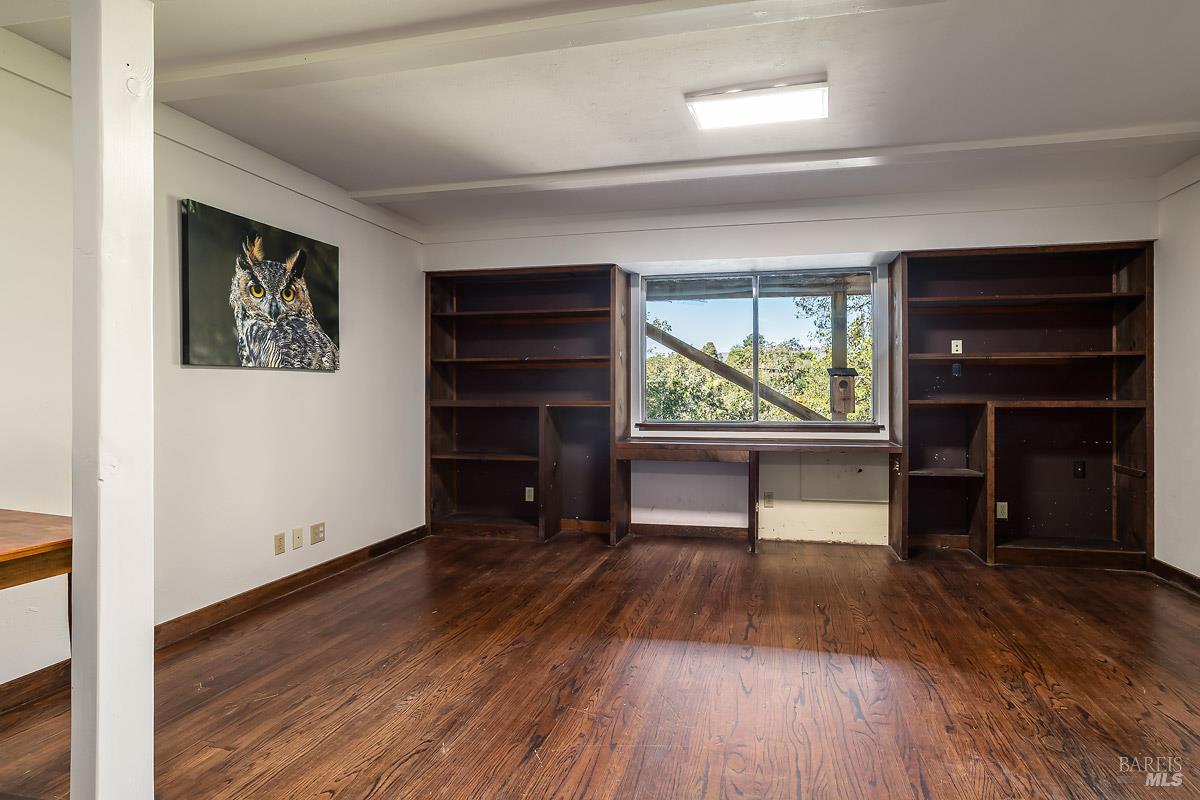 Detail Gallery Image 17 of 29 For 74 Spring Ln, Fairfax,  CA 94930 - 3 Beds | 2 Baths