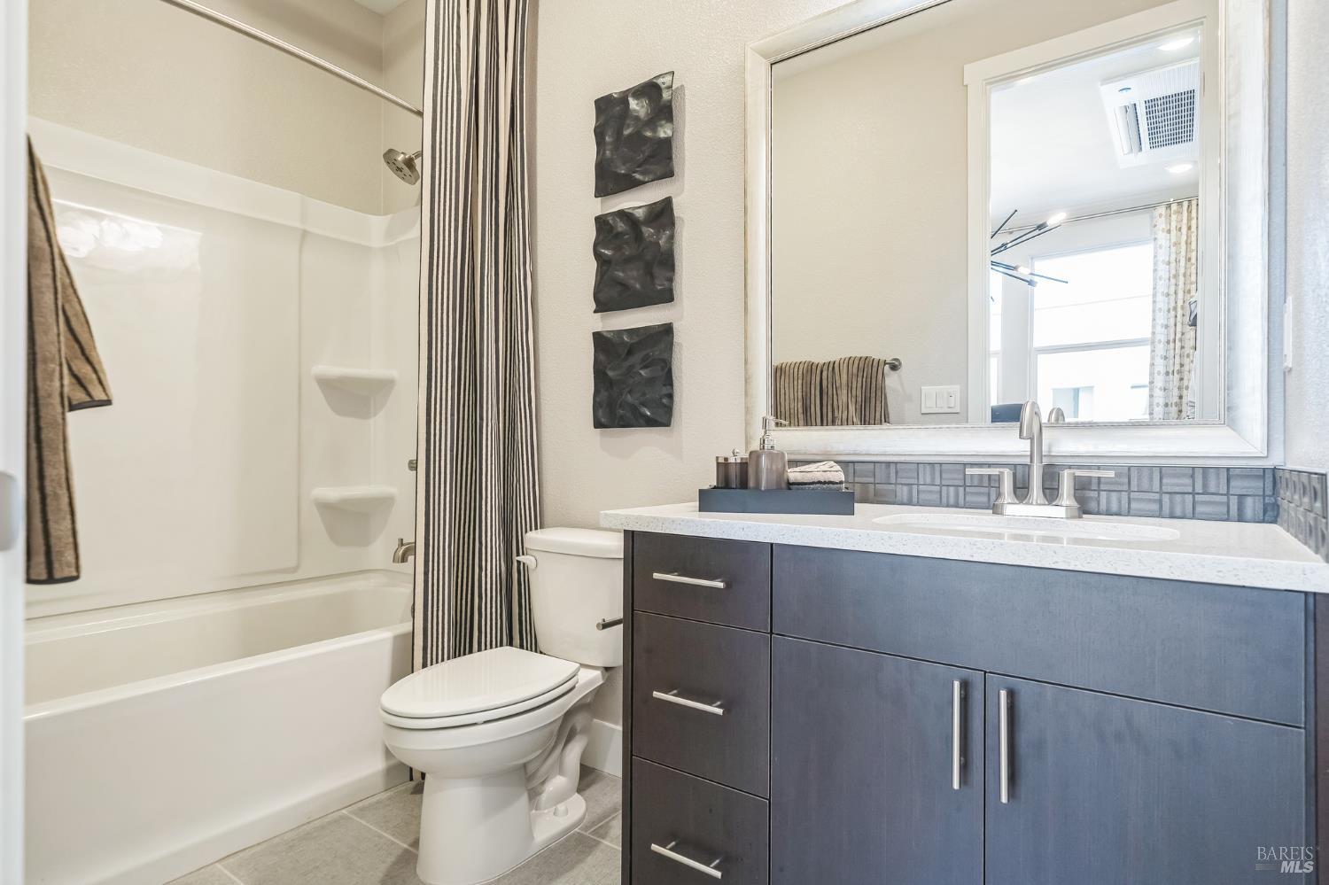 Detail Gallery Image 18 of 19 For 105 Brutus Cmn, Livermore,  CA 94551 - 2 Beds | 2/1 Baths