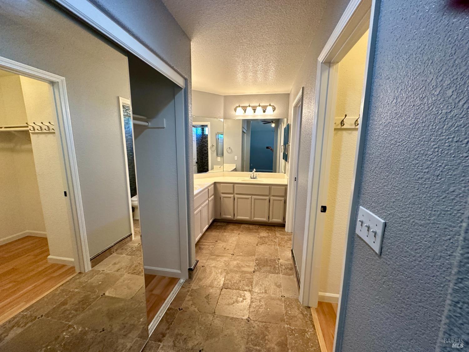 Detail Gallery Image 32 of 38 For 590 Anderson Way, Rio Vista,  CA 94571 - 4 Beds | 2/1 Baths