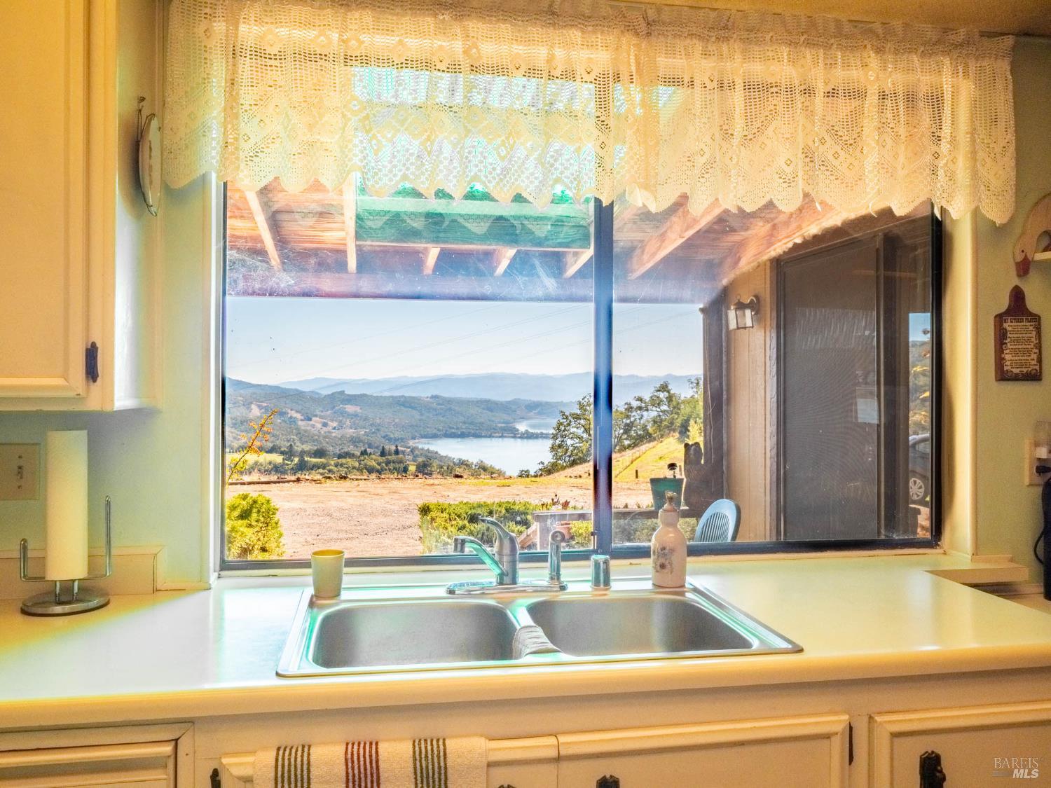 Detail Gallery Image 43 of 70 For 5430 Black Bart Trl, Redwood Valley,  CA 95470 - 3 Beds | 2 Baths