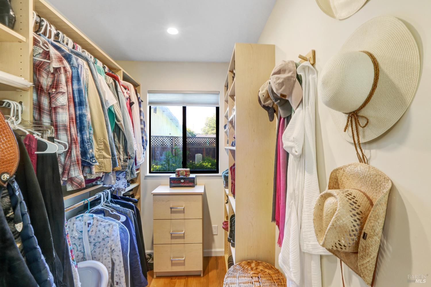 Detail Gallery Image 20 of 45 For 609 Ross Ct, Sonoma,  CA 95476 - 3 Beds | 2/1 Baths