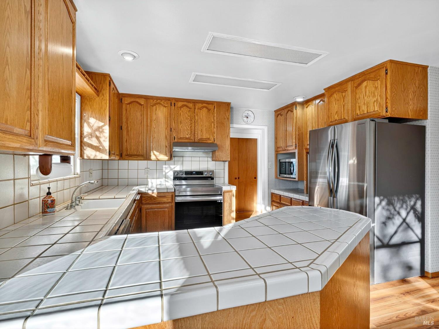 Detail Gallery Image 37 of 76 For 351 View Dr, Ukiah,  CA 95482 - 4 Beds | 3 Baths