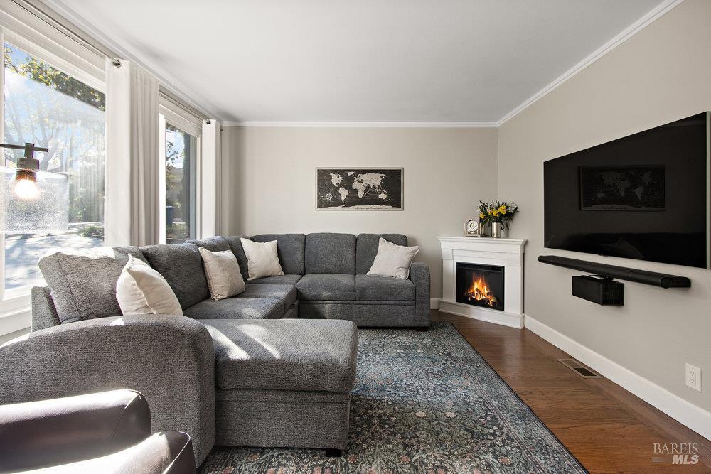 Detail Gallery Image 12 of 43 For 140 El Bonito Way, Benicia,  CA 94510 - 2 Beds | 1 Baths