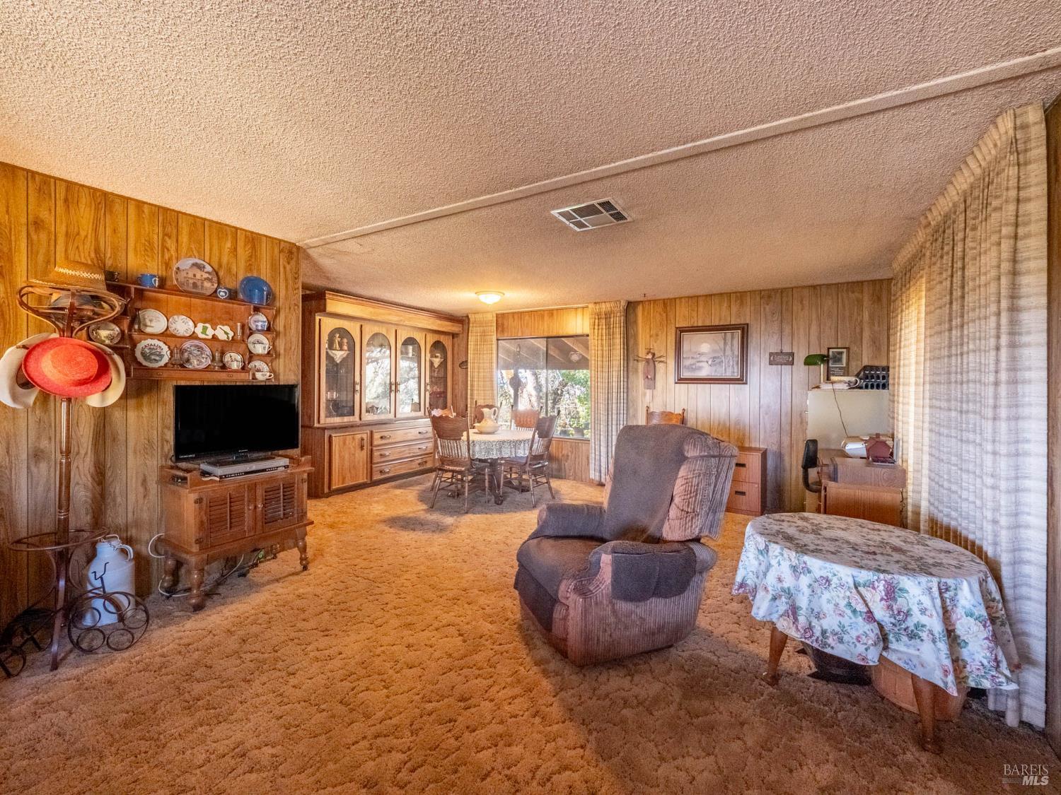 Detail Gallery Image 54 of 70 For 5430 Black Bart Trl, Redwood Valley,  CA 95470 - 3 Beds | 2 Baths