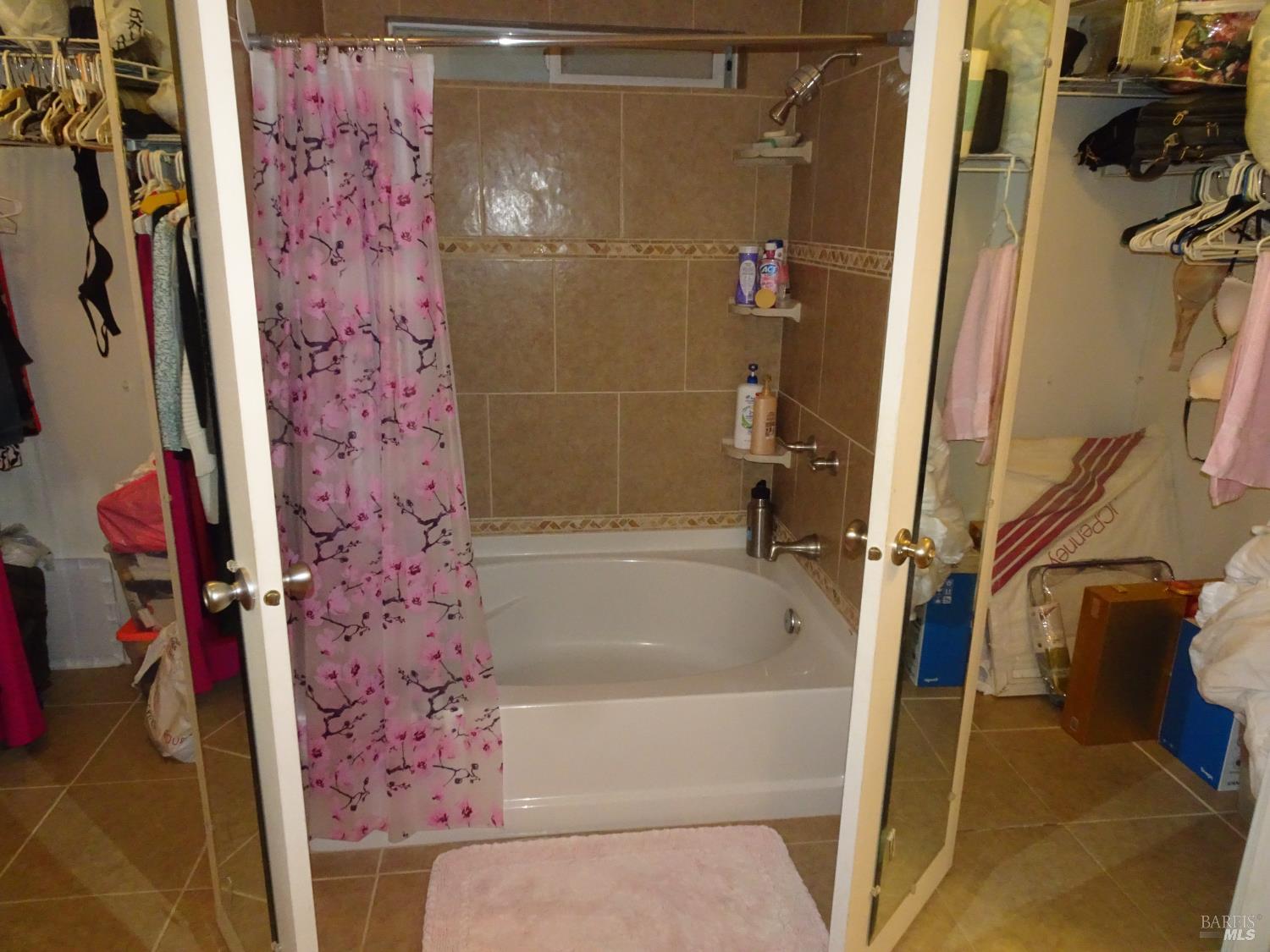 Detail Gallery Image 29 of 57 For 212 Valencia Dr, Fairfield,  CA 94533 - 3 Beds | 2 Baths