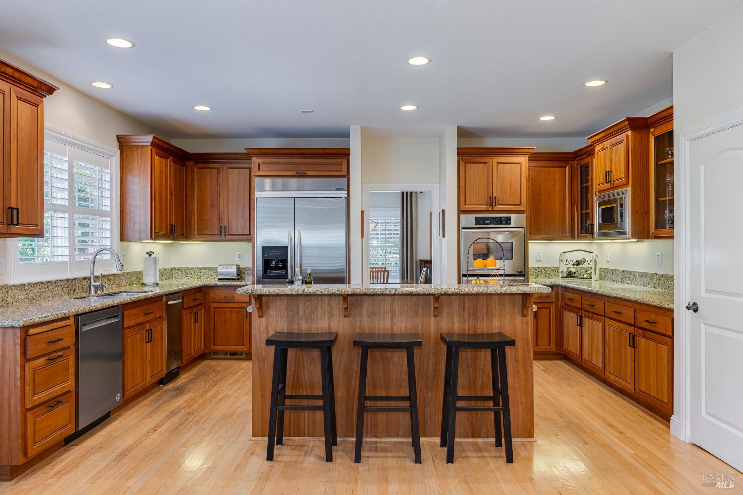 Detail Gallery Image 11 of 72 For 8776 Logan Pl, Cotati,  CA 94931 - 4 Beds | 3 Baths