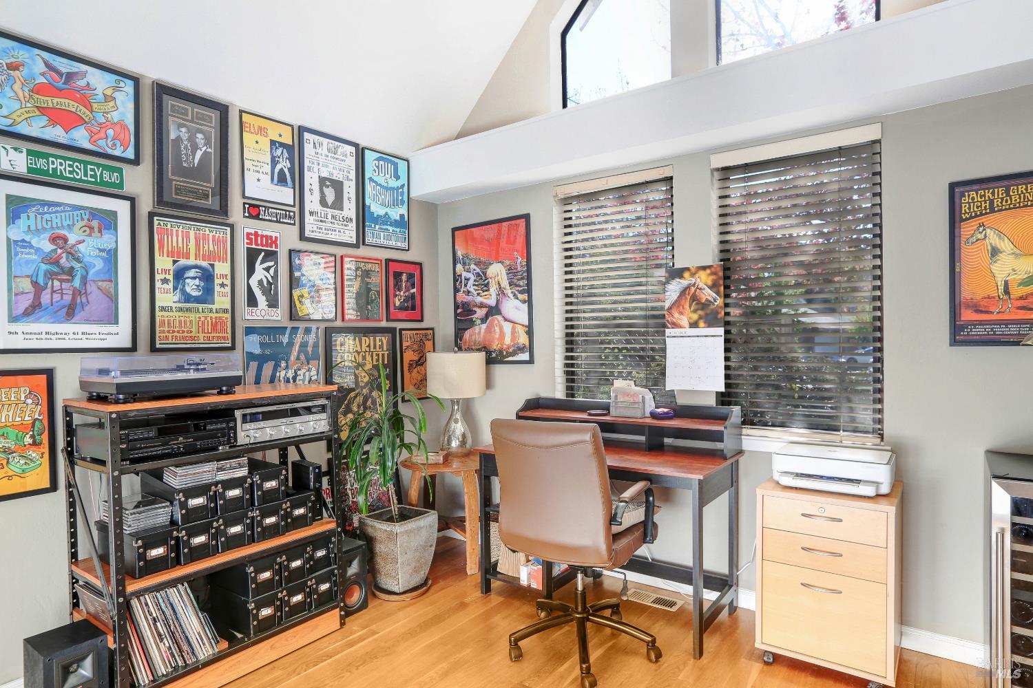 Detail Gallery Image 22 of 45 For 609 Ross Ct, Sonoma,  CA 95476 - 3 Beds | 2/1 Baths