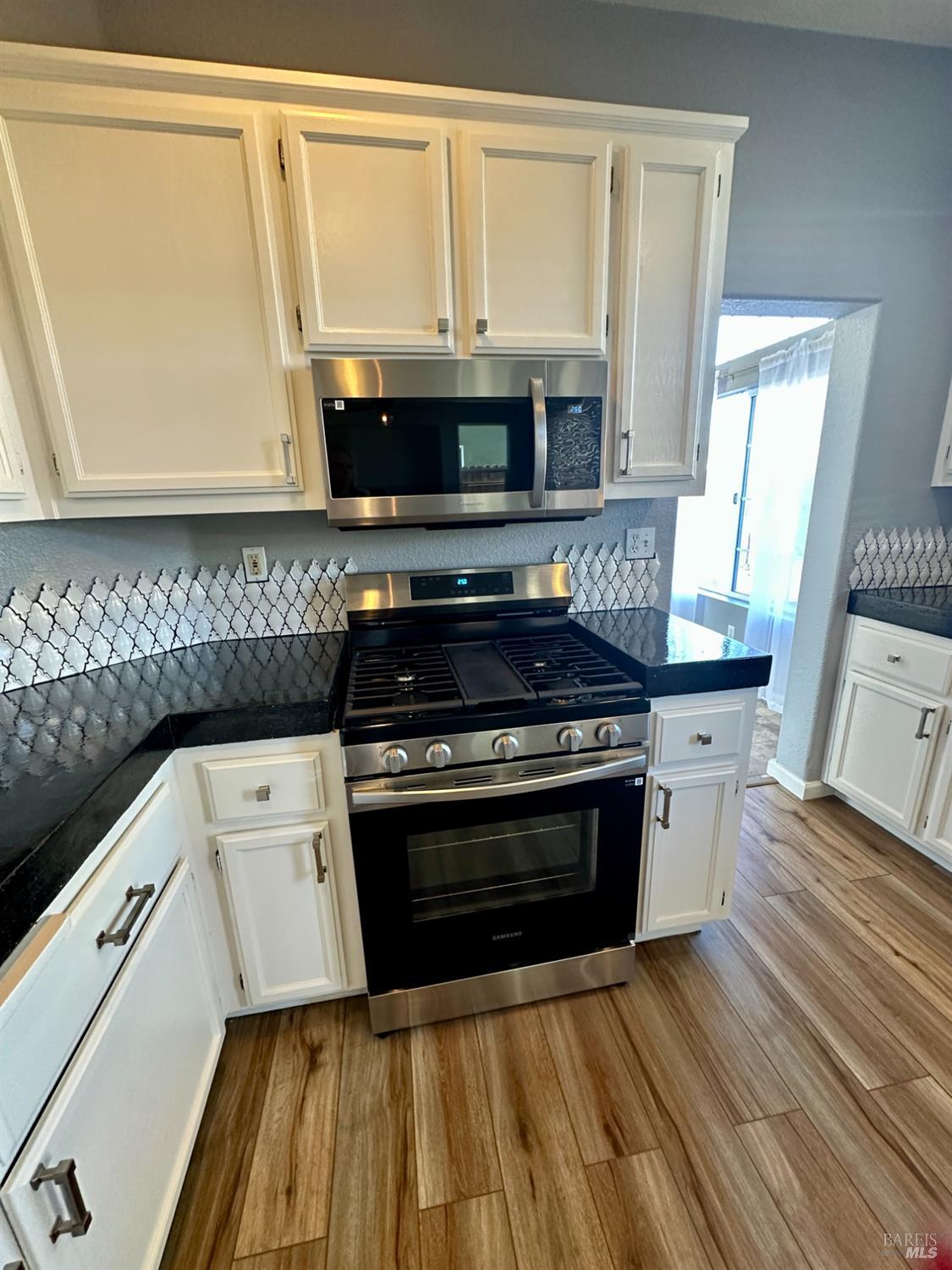 Detail Gallery Image 7 of 38 For 590 Anderson Way, Rio Vista,  CA 94571 - 4 Beds | 2/1 Baths