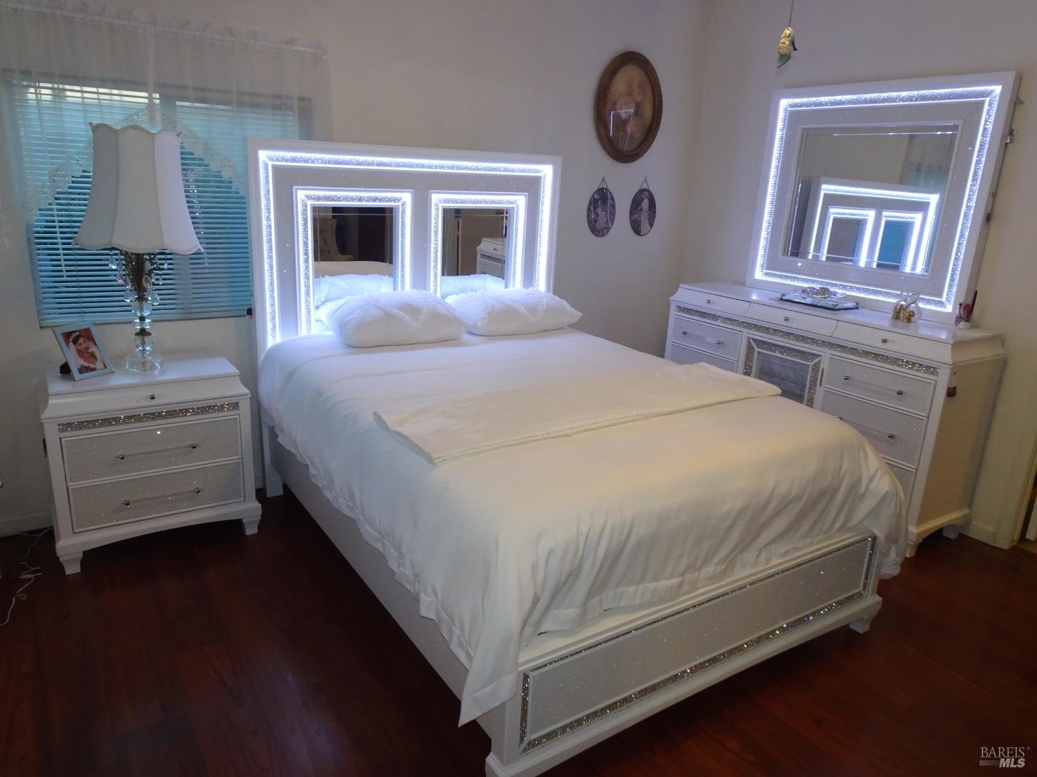 Detail Gallery Image 7 of 57 For 212 Valencia Dr, Fairfield,  CA 94533 - 3 Beds | 2 Baths