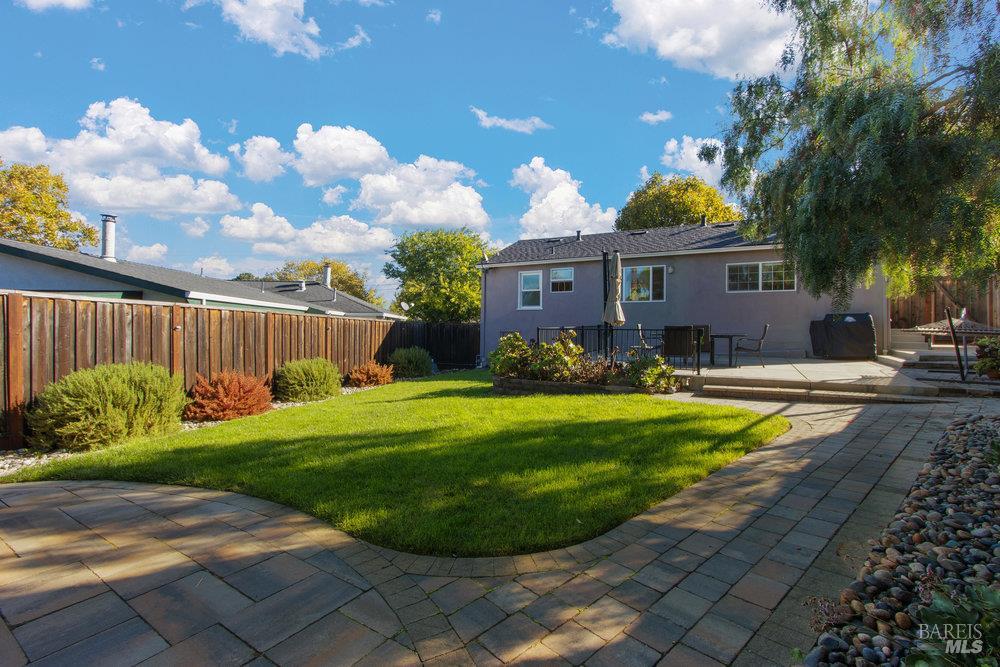 Detail Gallery Image 31 of 43 For 140 El Bonito Way, Benicia,  CA 94510 - 2 Beds | 1 Baths