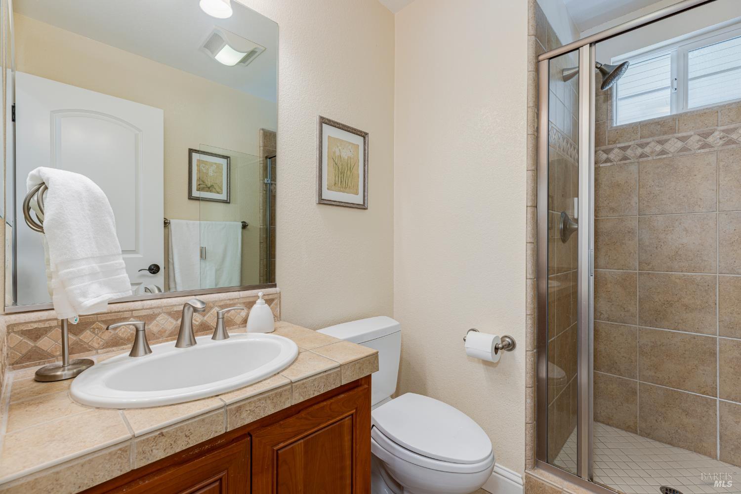 Detail Gallery Image 18 of 72 For 8776 Logan Pl, Cotati,  CA 94931 - 4 Beds | 3 Baths