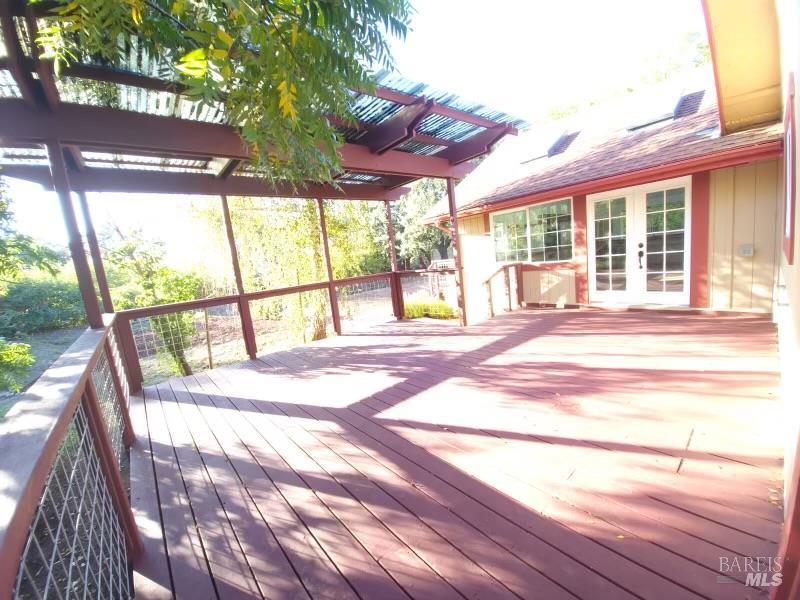 Detail Gallery Image 5 of 27 For 6060 Oak Ave, Cotati,  CA 94931 - 4 Beds | 2 Baths