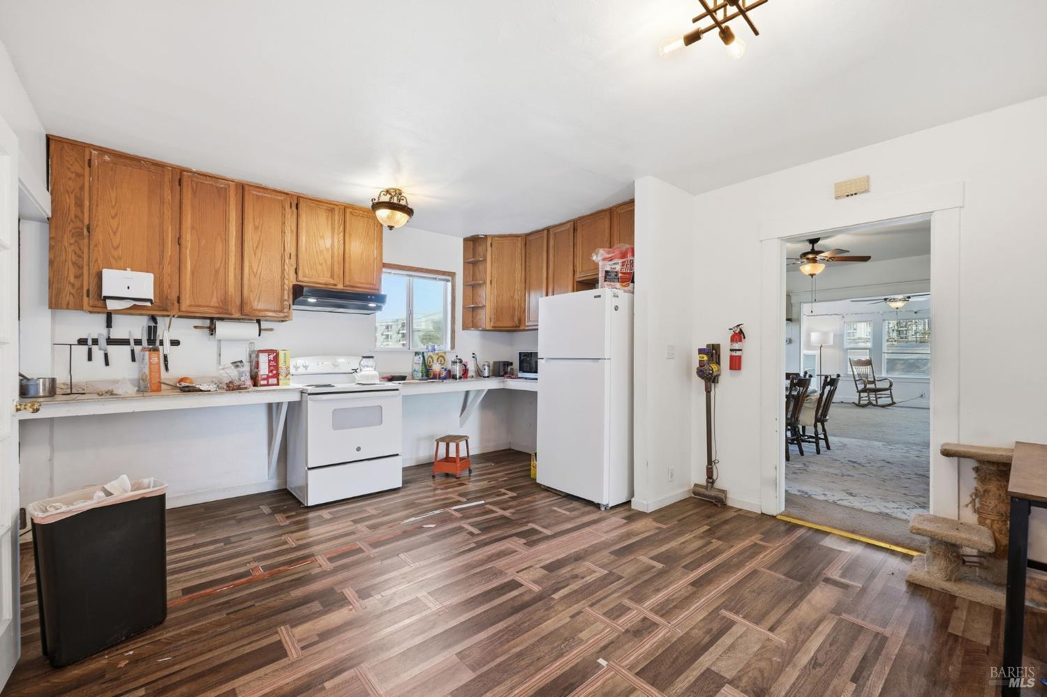 Detail Gallery Image 13 of 51 For 2735 Petaluma Hill Rd, Santa Rosa,  CA 95404 - 3 Beds | 1 Baths