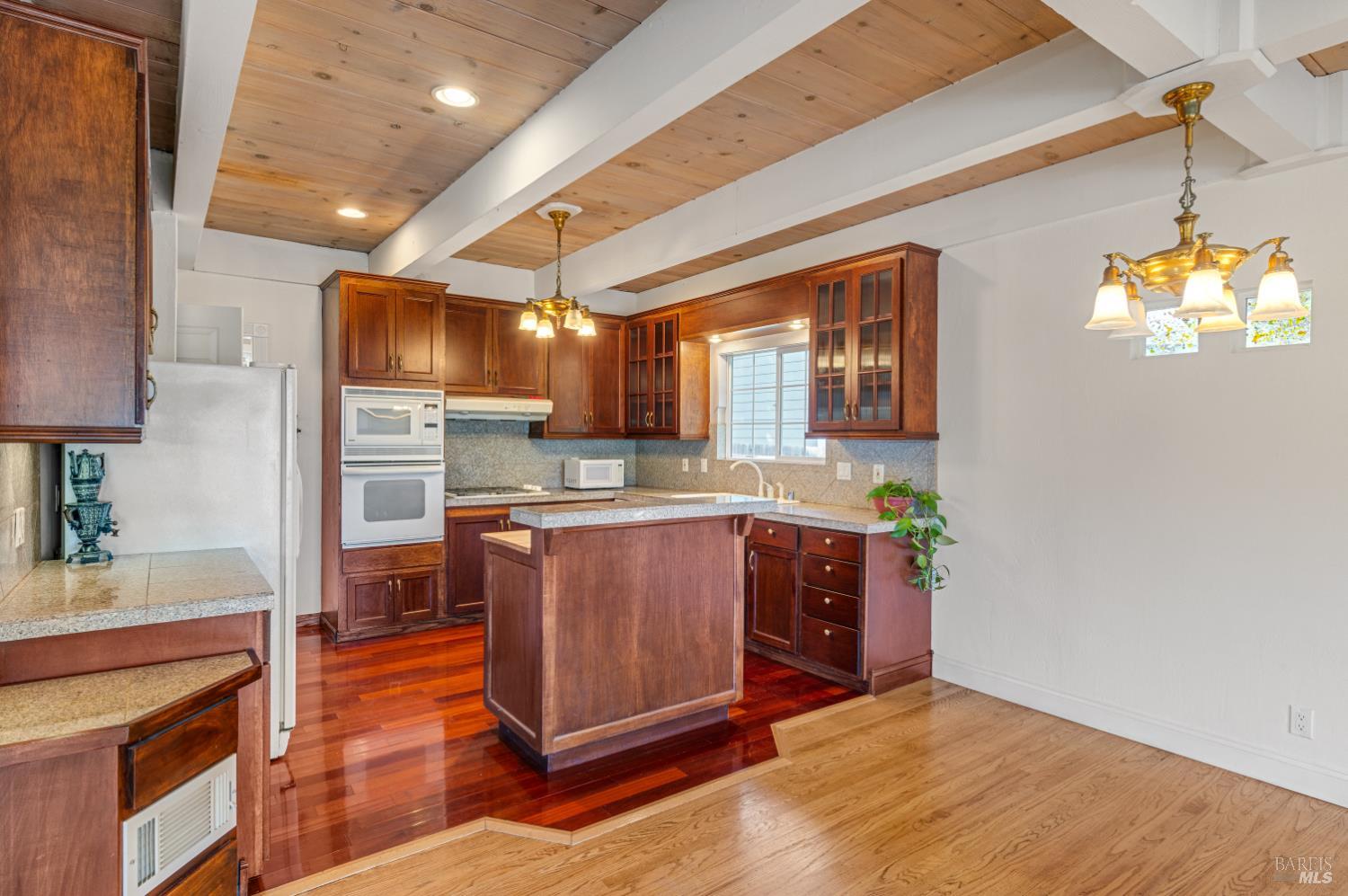 Detail Gallery Image 13 of 47 For 1103 Western Ave, Mill Valley,  CA 94941 - 4 Beds | 3 Baths