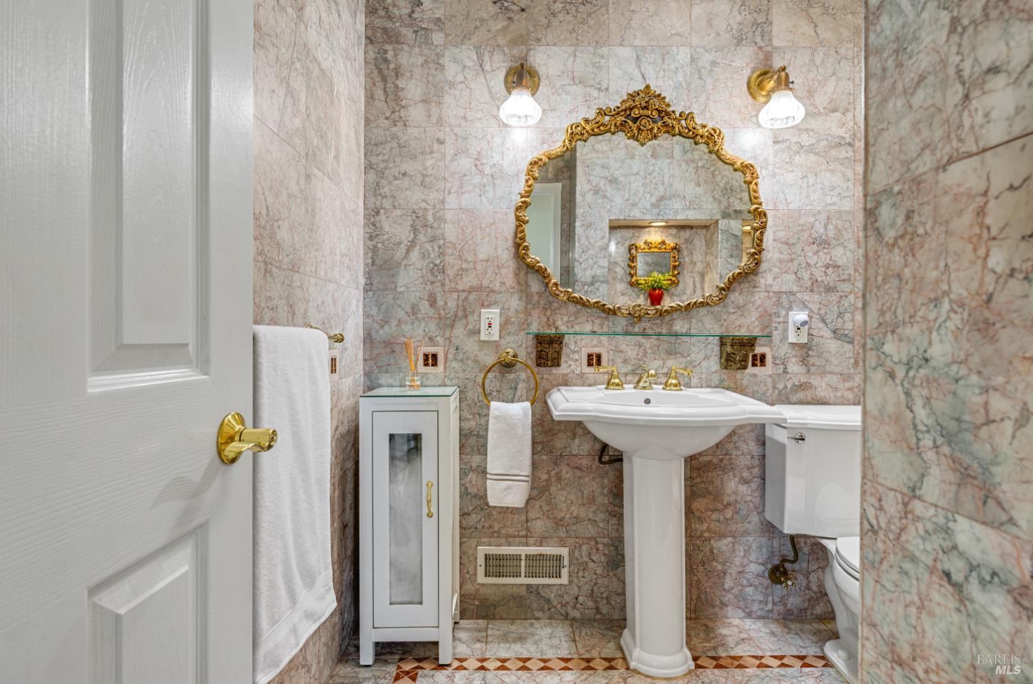 Detail Gallery Image 27 of 47 For 1103 Western Ave, Mill Valley,  CA 94941 - 4 Beds | 3 Baths