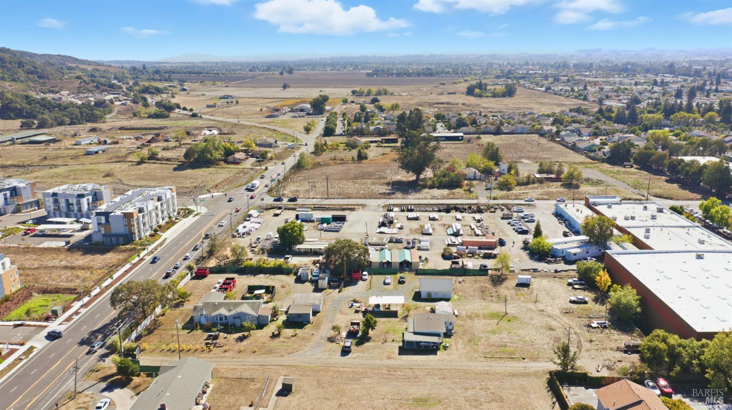 Detail Gallery Image 47 of 51 For 2735 Petaluma Hill Rd, Santa Rosa,  CA 95404 - 3 Beds | 1 Baths